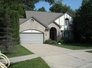 6028 Jennifer Cres, West Bloomfield, MI 48324