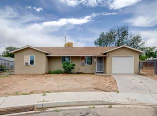 325 Calle Don Marcos NE, Los Lunas, NM 87031