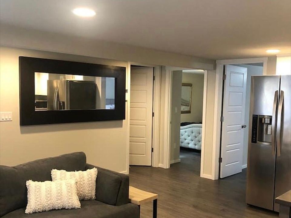 1st image of 4911 N Frace Ave #2