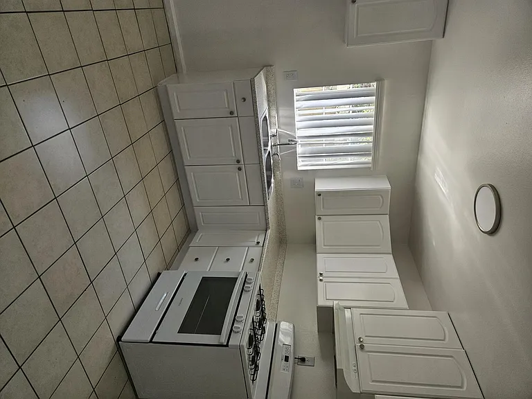 Alburtis Townhomes — Photo 25
