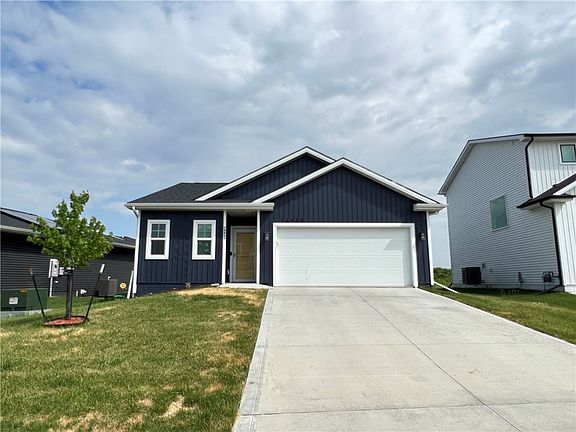 4th image of 16623 Oakwood Dr