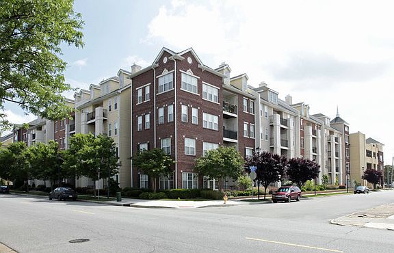 2nd image of 1400 Granby St Unit 316