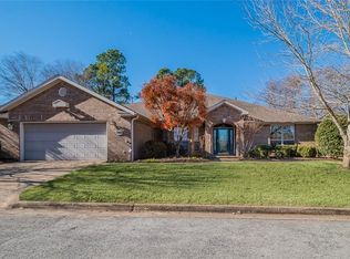 3465 N Wingate Dr, Fayetteville, AR 72703