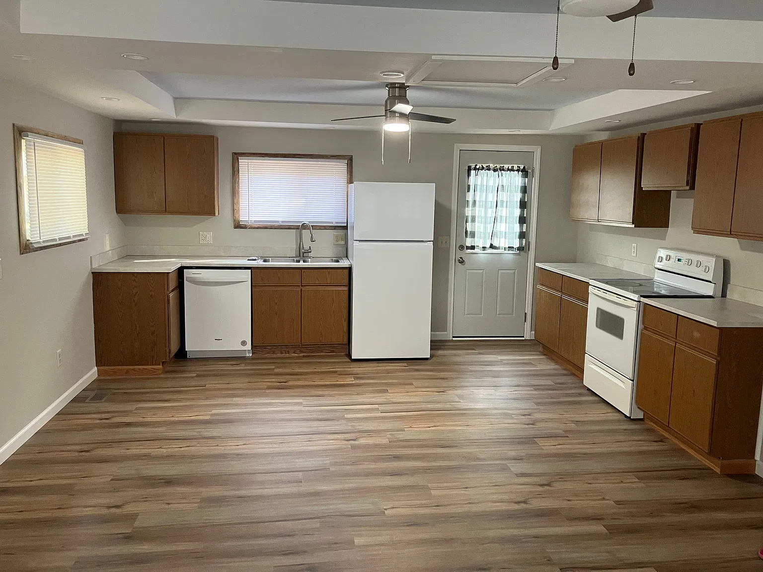 Oak Grove — Photo 3