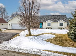 W2407 Greenspire Way, Appleton, WI 54915