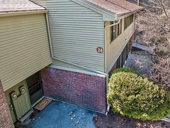 2nd image of 232 Old Beaverbrook Unit 232