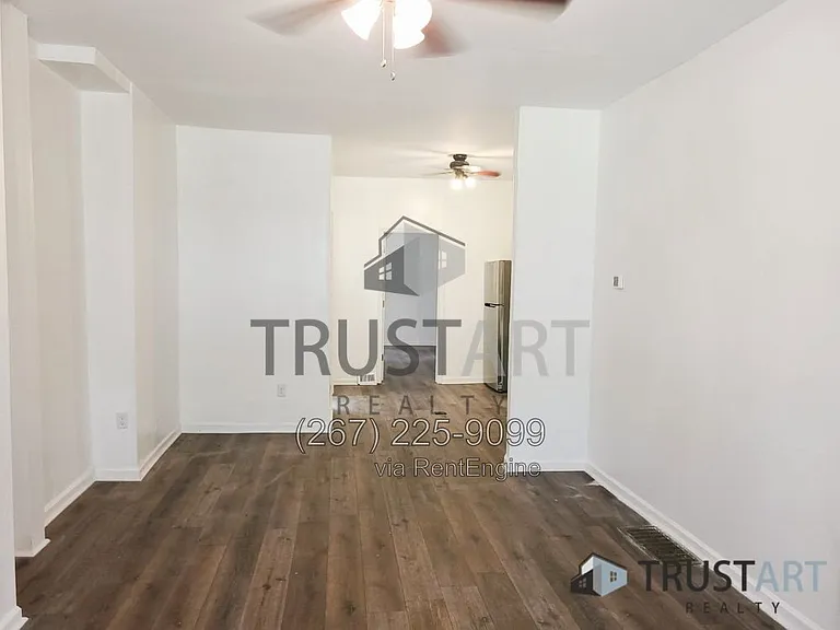 4917 Greene St #1 — Photo 5