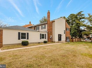 1008 Moore Pl SW, Vienna, VA 22180