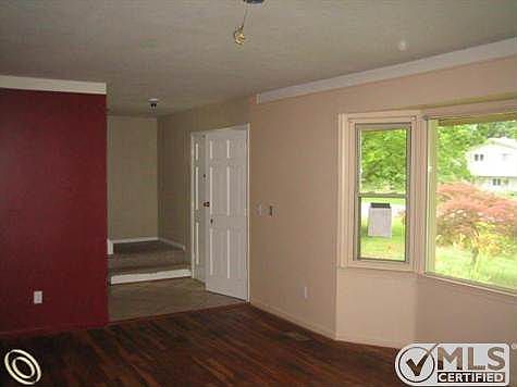 7139 chatsworth 017.jpg