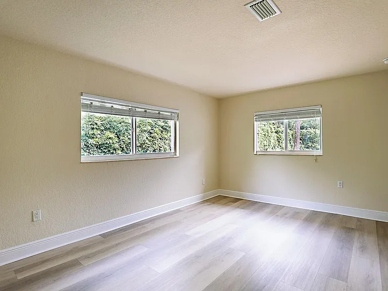 5110 NE 30th Ave — Photo 33