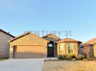 232 Red Fox Ln, Denton, TX 76210