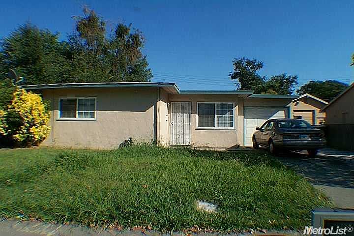 1st image of 272 Christine Dr