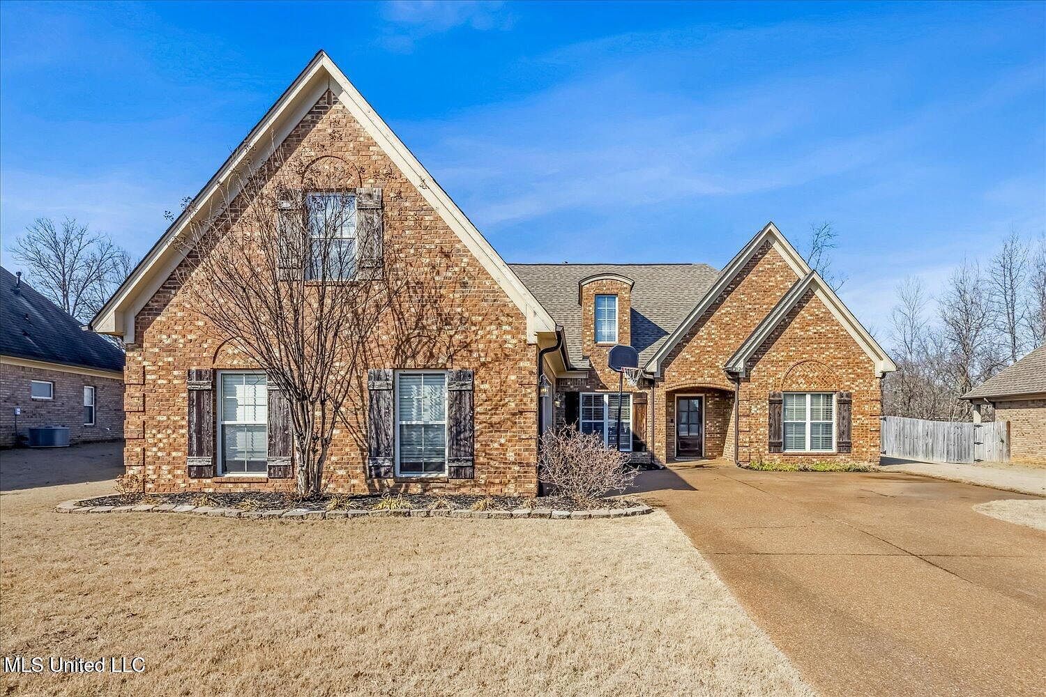 2624 Champion Hills Dr, Southaven, MS 38672 | Zillow