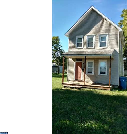 1st image of 215 Railroad Ave