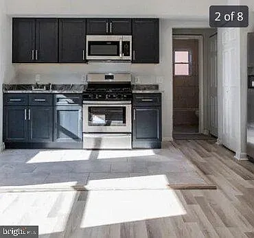 529 16th St NE #4 — Photo 2