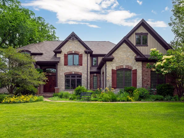 901 Kenton Rd, Deerfield, IL 60015