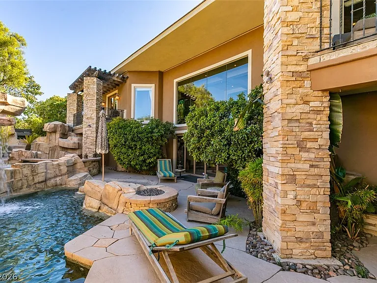 549 Regents Gate Dr — Photo 54