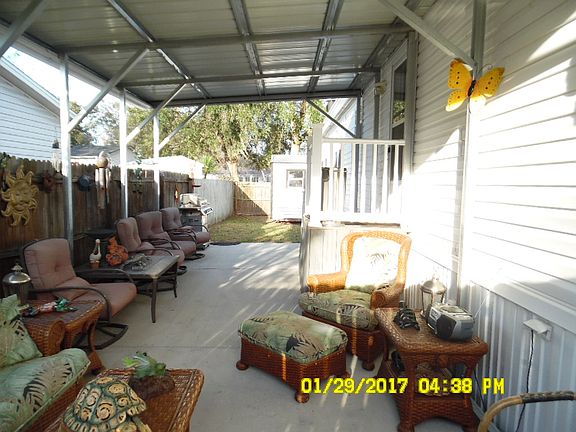 3rd image of 261 Vintage Oak Cir