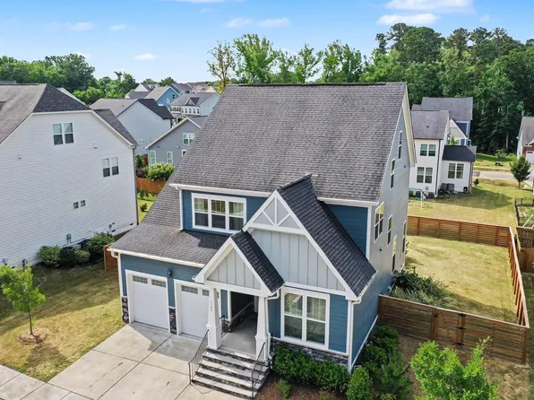 1105 Crested Jay Dr, Durham, NC 27707