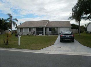 1557 SE South Balcourt Ct, Port Saint Lucie, FL 34952