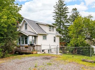 1022 E 11th St, Duluth, MN 55805