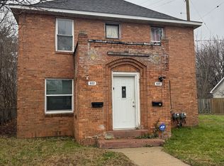 822 Wallace Ave, Kalamazoo, MI