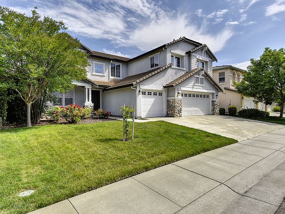 2nd image of 501 Lyman Cir