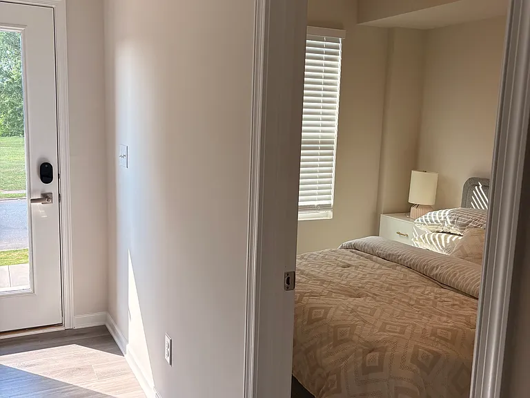 1418 Samuel St #1 — Photo 6