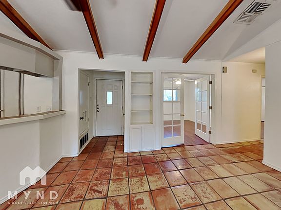 5th image of 4734 Lorelei Dr