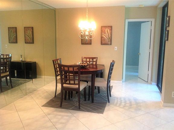 5th image of 2866 Carambola Circle #2057