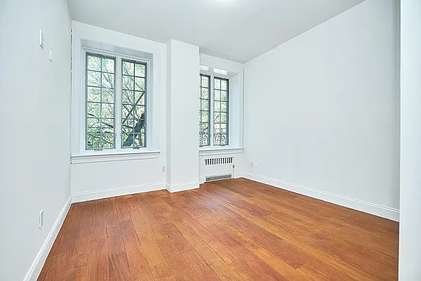 Rented by Keller Williams NYC | media 28