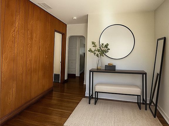 2nd image of 10563 Las Lunitas Ave