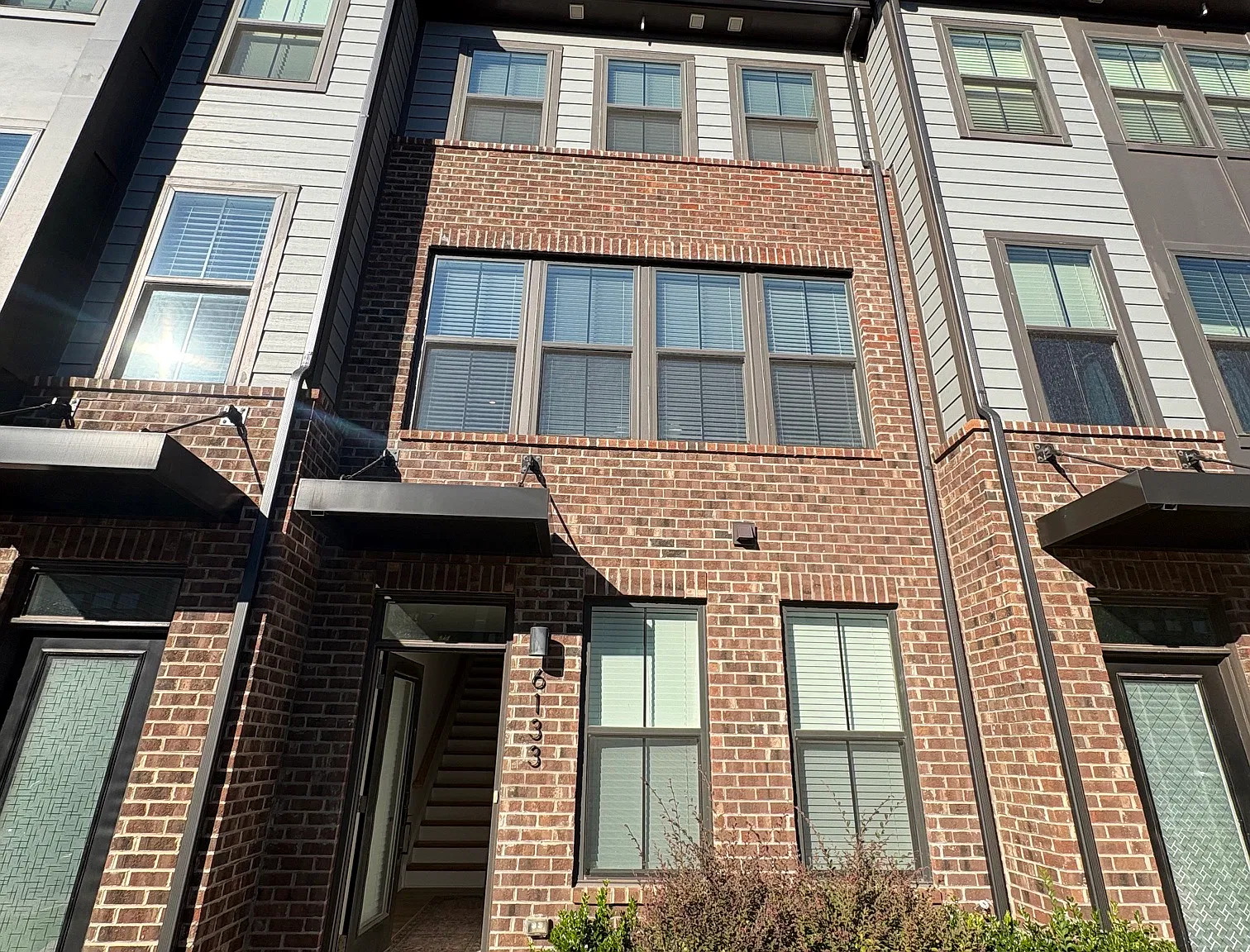 4 bed, 4.5 bath, 1534 sqft, $3,399 — Photo 1
