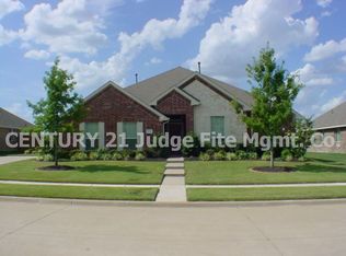 1015 Countryside Dr, Cedar Hill, TX 75104