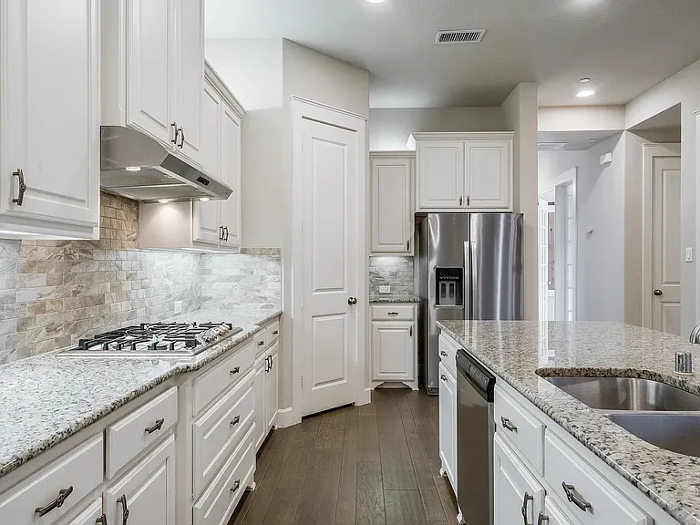 8071 Canal St — Photo 10
