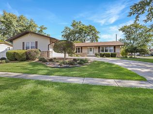 6066 Forestview Dr, Oak Forest, IL