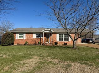 422 7th St, Lawrenceburg, TN 38464