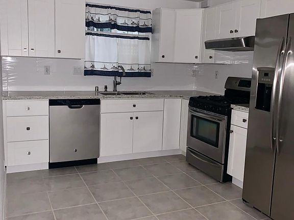 5th image of 106 Linden Ave APT 3