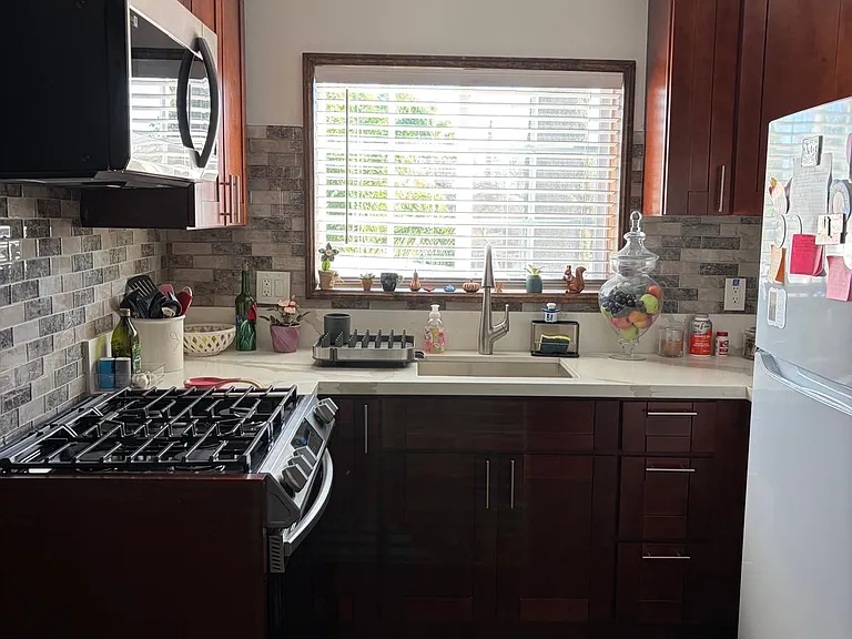 901 N Dickel St #C — Photo 5