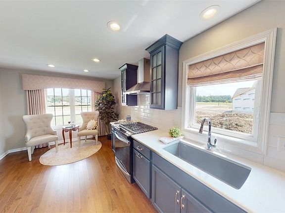 5th image of 6673 Curtis Ct