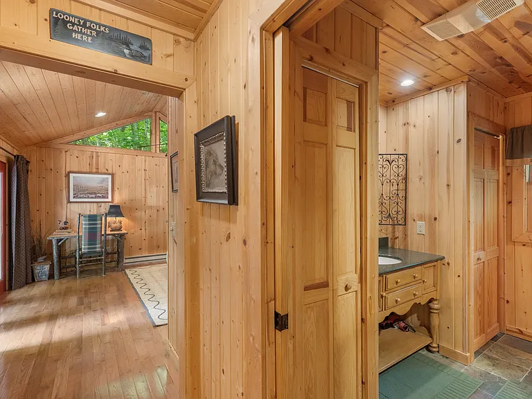 361 Wyanoak Rd — Photo 18