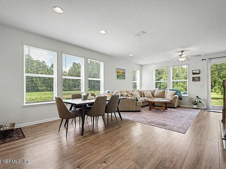 11150 Minnetta Ct — Photo 13