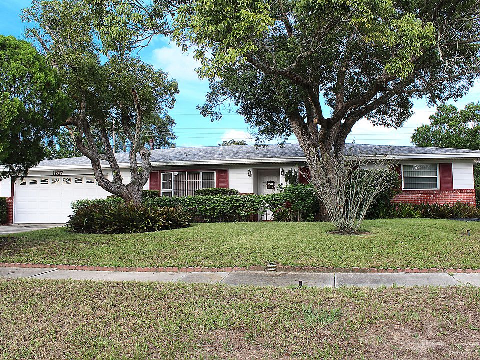 1st image of 1317 Laurel Dr