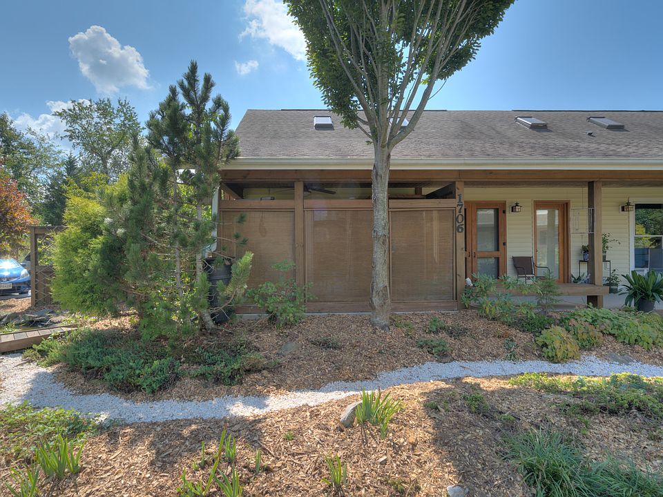 1st image of 1706 Sage Ln