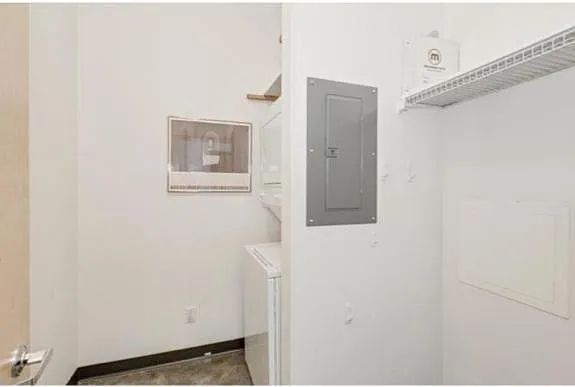 Photo 2 of 9 - 2650 University Ave W #221 - Saint Paul, MN Building Photo - 2650 University Ave W #221