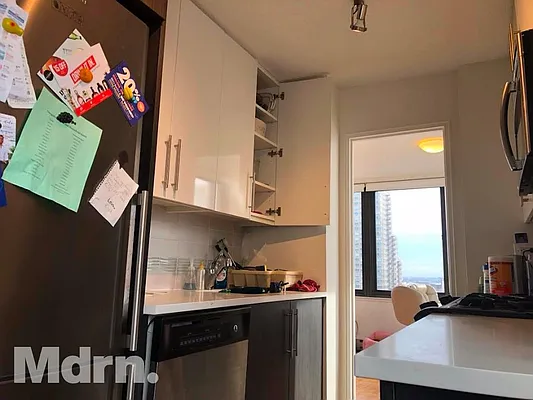 Rented by Mdrn Residential | media 4