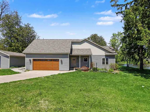 7774 E State St, Central Lake, MI 49622