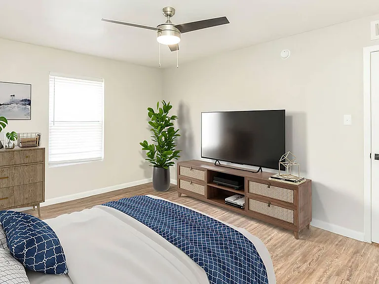 Whispering Pines Apartments — Photo 20