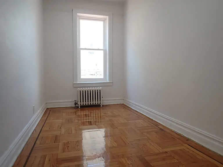 663 E 94th St #3 — Photo 5