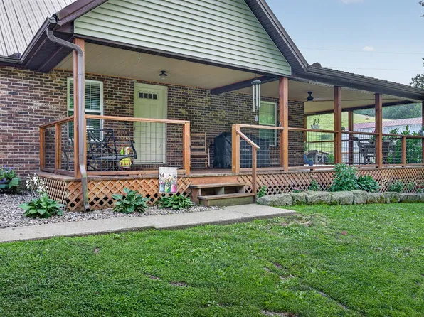 1518 Jones Rd, Vinton, OH 45686